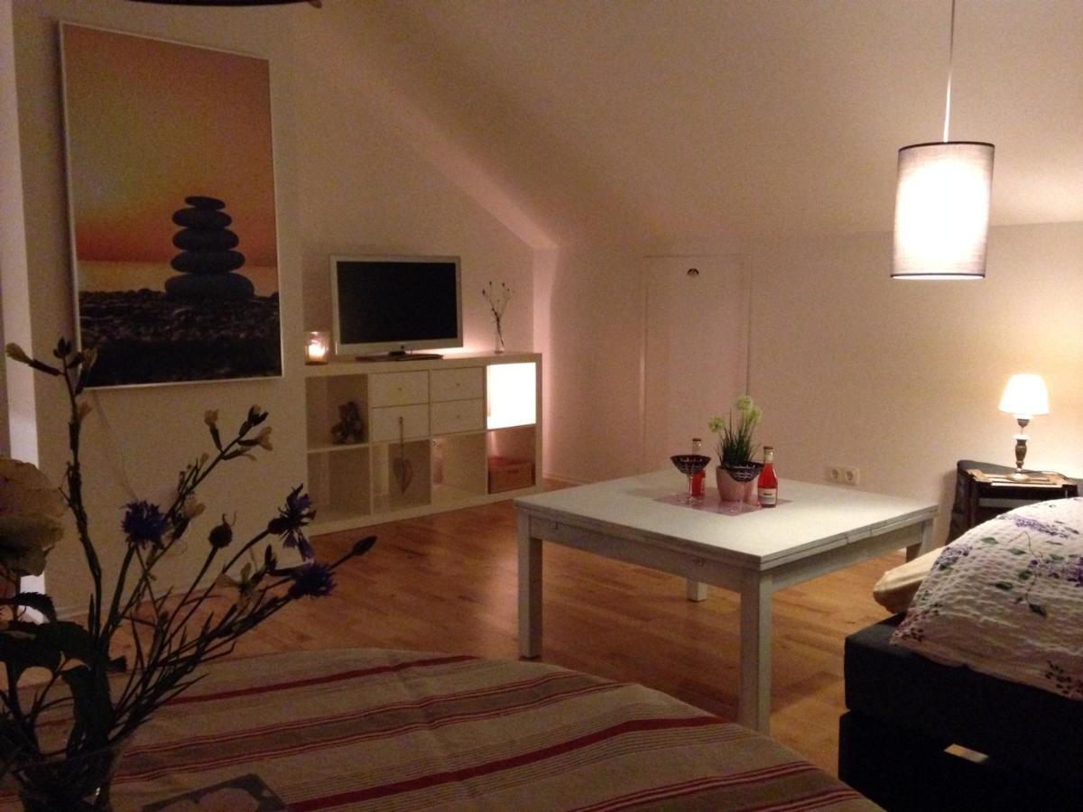 Gemuetliche, Grosszuegige Ferienwohnung Salzhausen Esterno foto