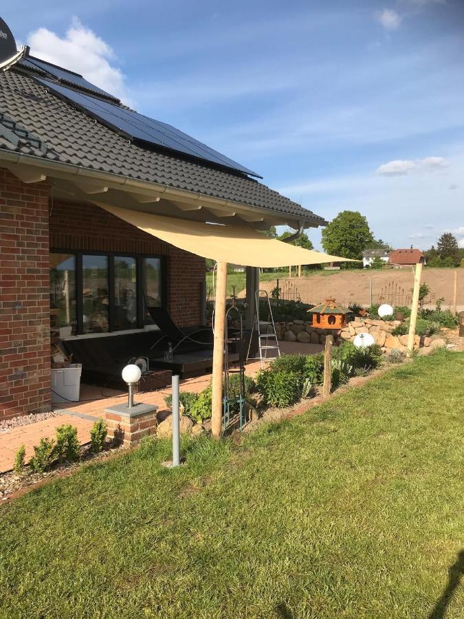 Gemuetliche, Grosszuegige Ferienwohnung Salzhausen Esterno foto